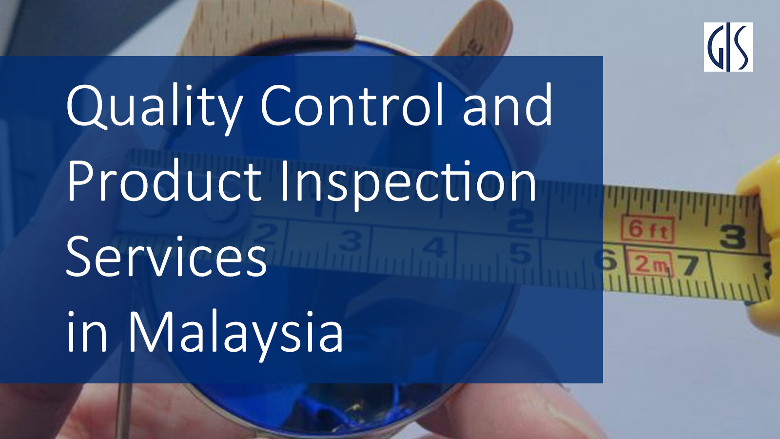 A GIS inspector is conducting pre-shipment inspection for glass products in Malaysia