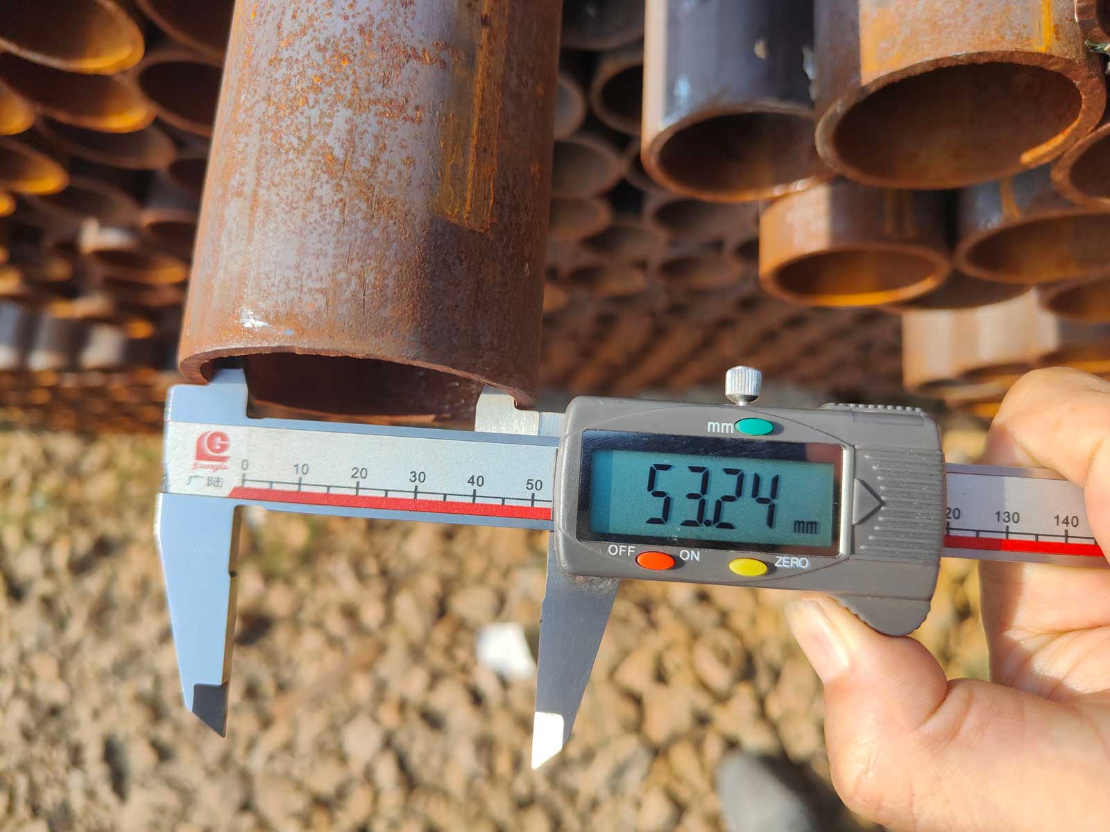 steel-pipe-inspection