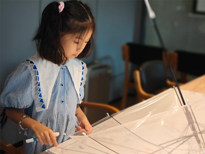 GIS公司创意设计画伞活动