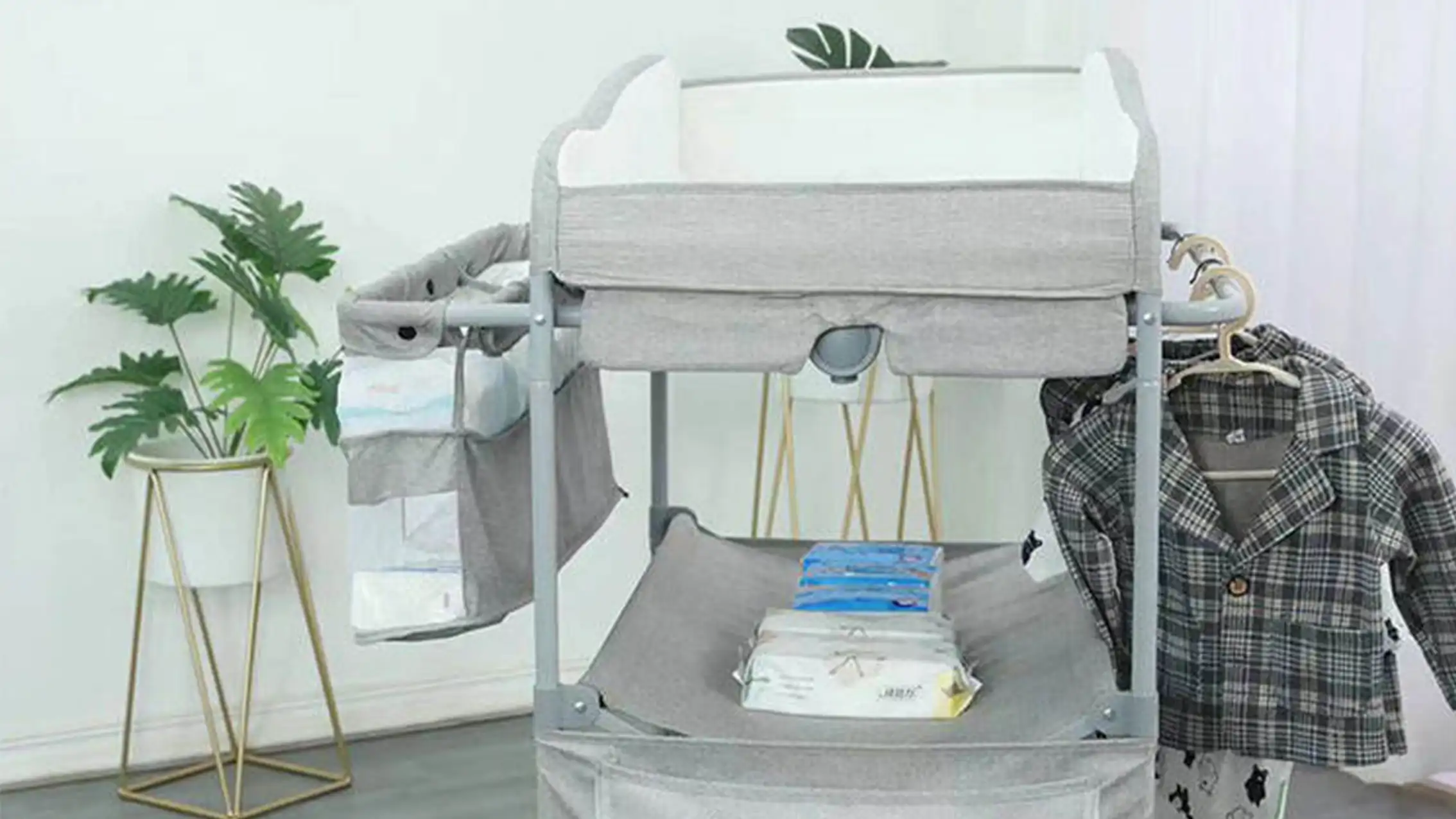 Child care articles changing units and changing pads